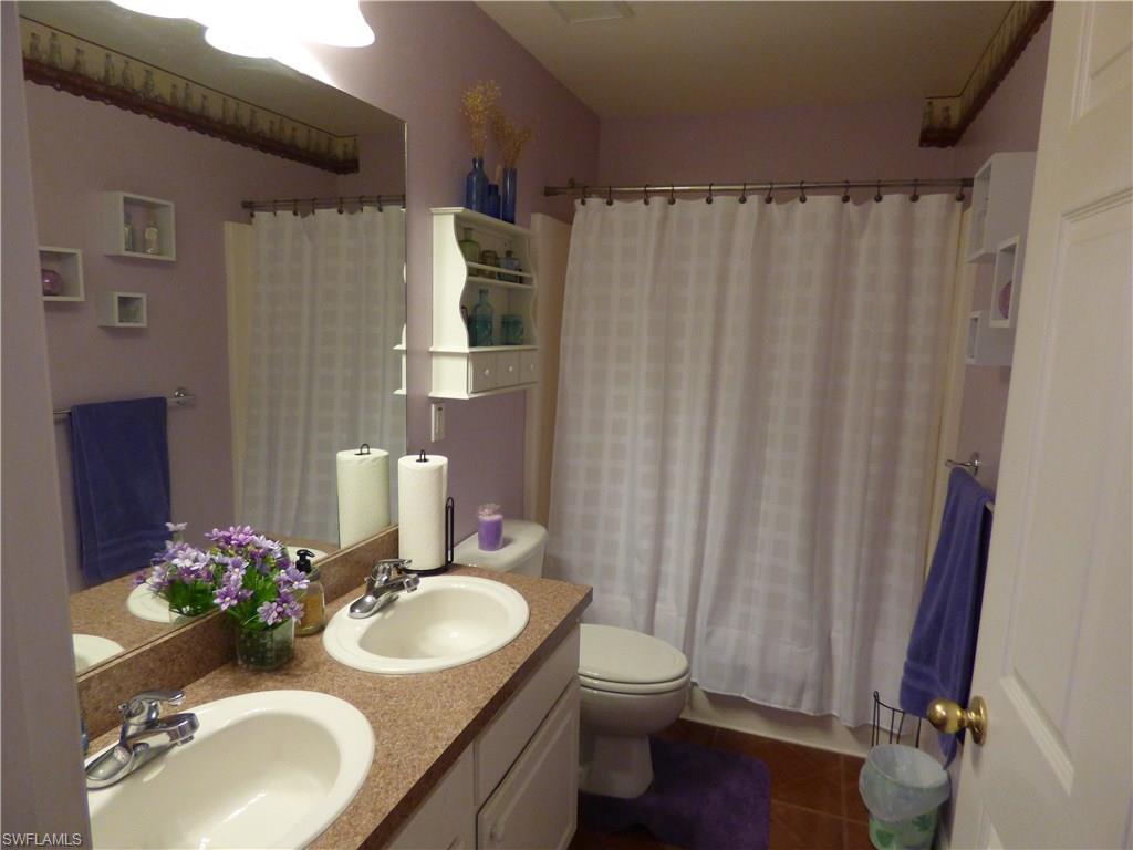 TOWN LAKES - Residential