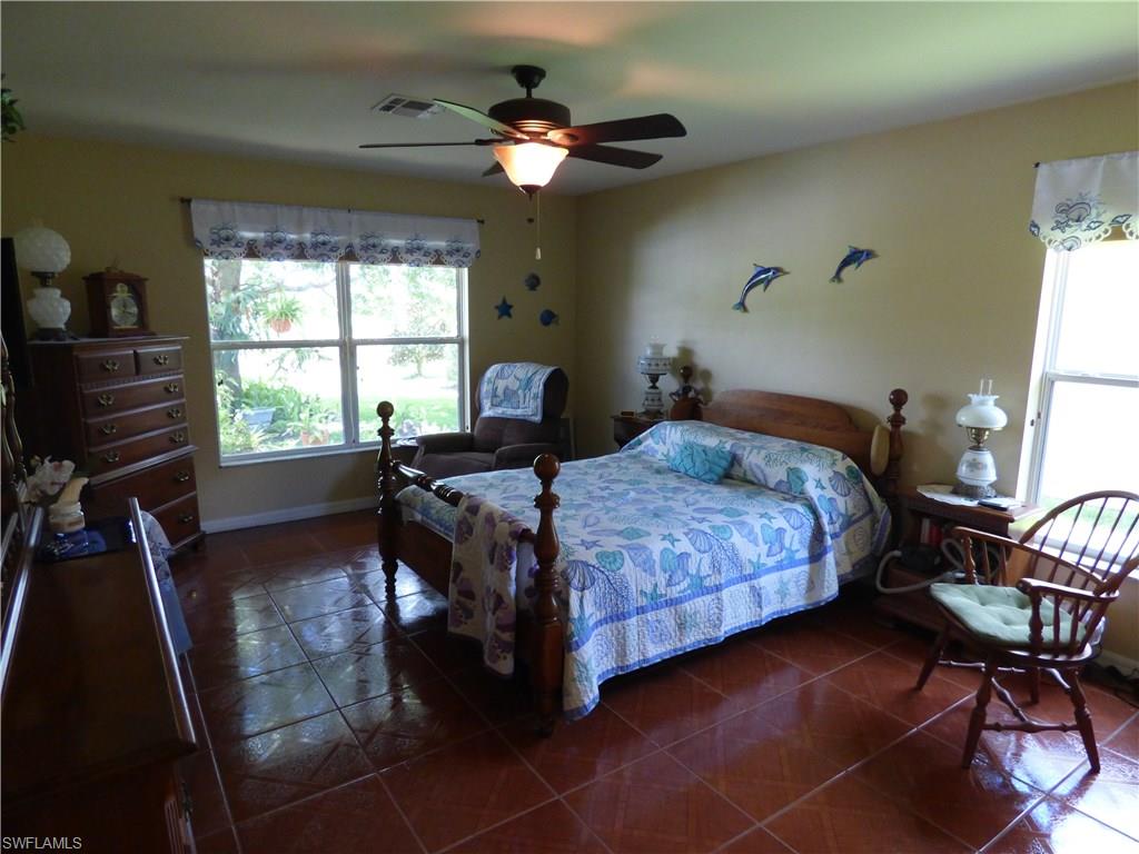 TOWN LAKES - Residential