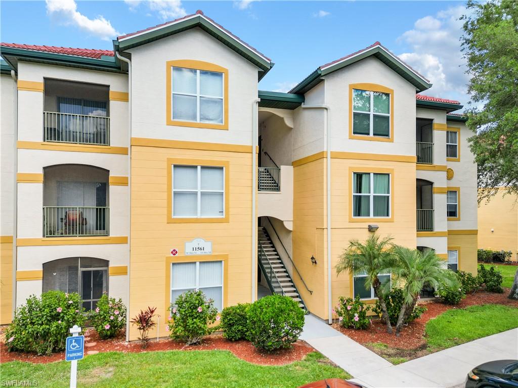 TERRACE - Residential Lease