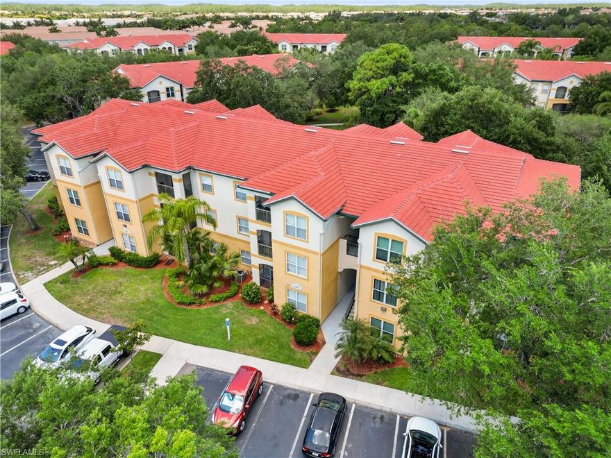 Welcome to this beautifully maintained condo in Fort Myers, FL 33913, located in the desirable Gateway area, known for its convenience, amenities, and easy access to I-75, RSW Airport, shopping, and dining.
This well-appointed residence offers a comfortable and functional layout, perfect for those seeking low-maintenance living in Southwest Florida. Enjoy a bright and open living space, a well-equipped kitchen, and a private screened lanai ideal for relaxing and enjoying Florida’s year-round sunshine.
Situated within the sought-after Royal Greens at Gateway community, residents benefit from resort-style amenities including a clubhouse, fitness center, pool, and walking paths—perfect for an active and social lifestyle.
Key Highlights:
• Prime location in Gateway Fort Myers
• Gated community with resort-style amenities
• Easy access to I-75, RSW Airport, and shopping centers
• Ideal for annual rental living
• Maintenance-free lifestyle
This is a great opportunity to live in one of Fort Myers’ most convenient and growing areas.
Schedule your private showing today and experience Gateway living at its best!