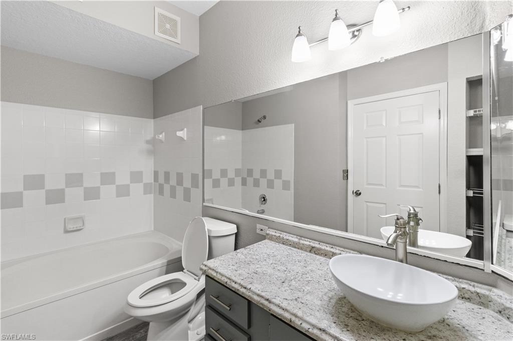 TERRACE - Residential Lease