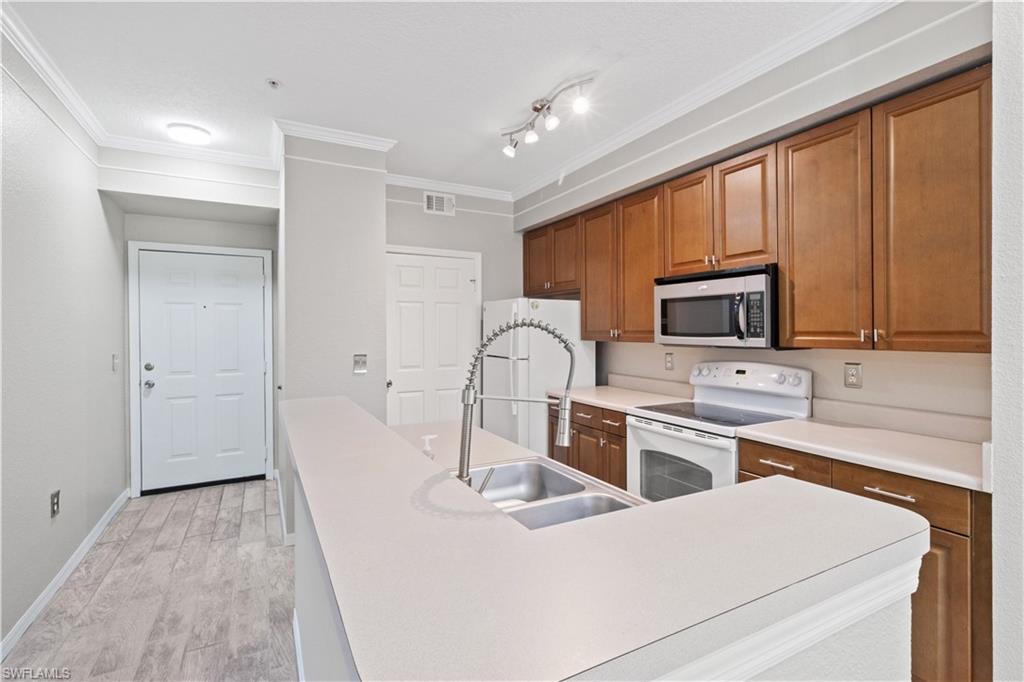 TERRACE - Residential Lease