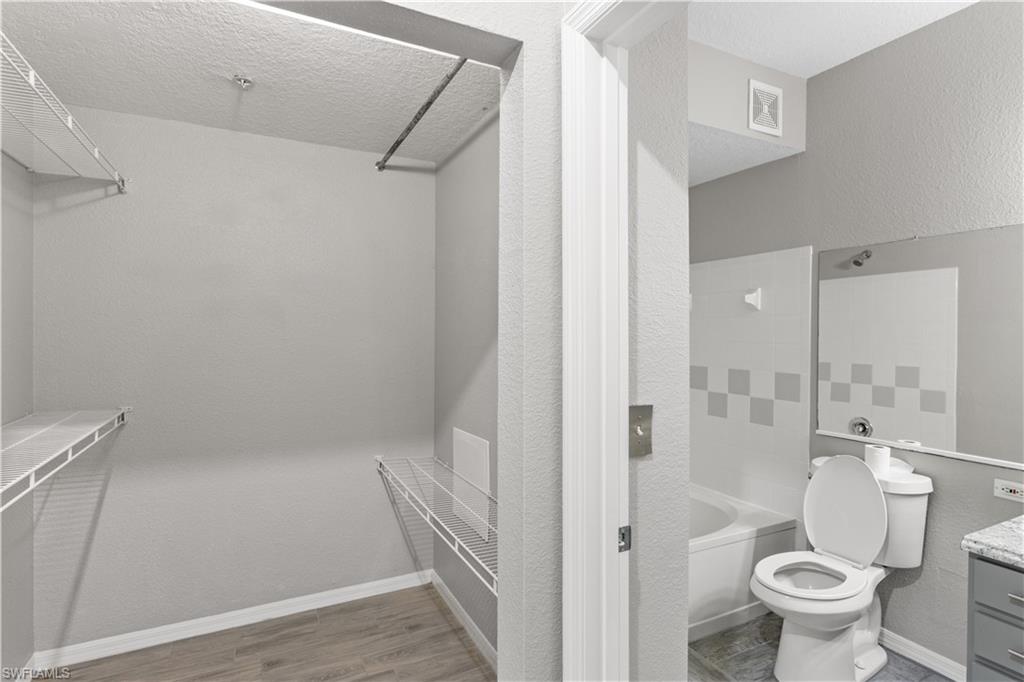 TERRACE - Residential Lease