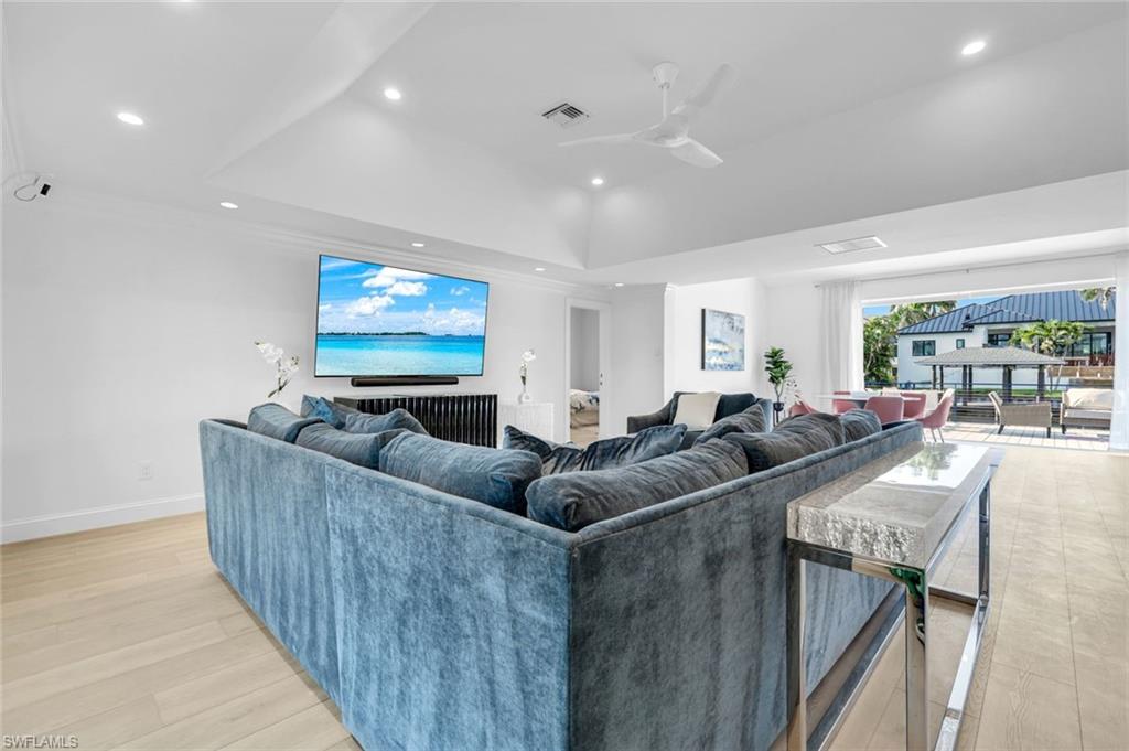 151 Bayview AVE