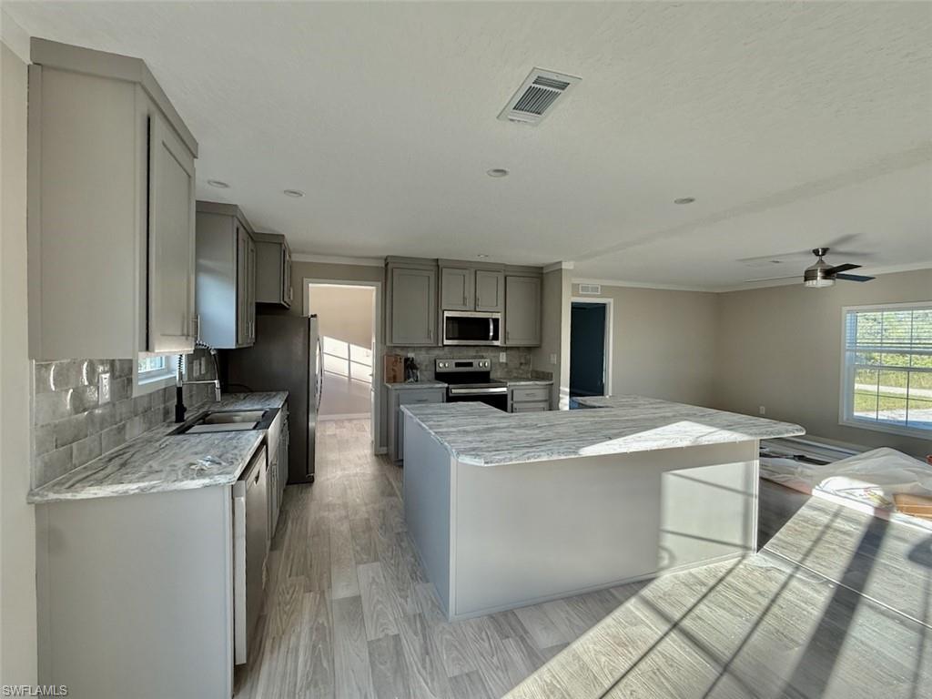 CHARLOTTE RANCHETTES - Residential