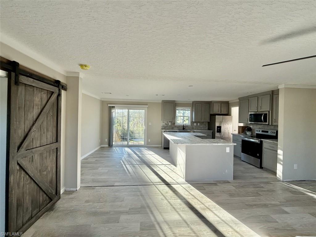 CHARLOTTE RANCHETTES - Residential