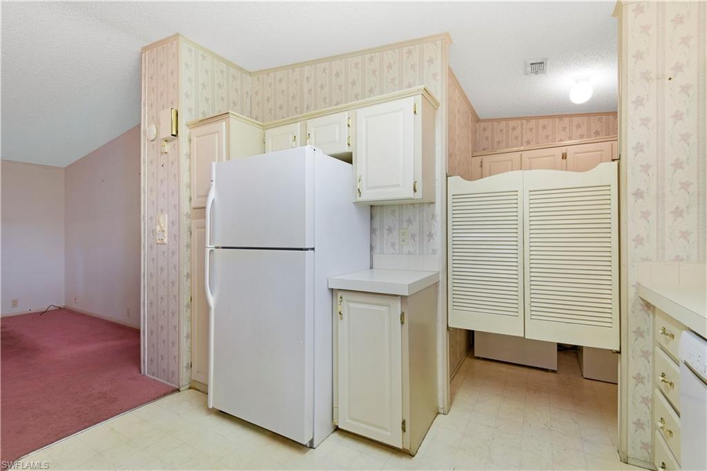 CAROUSEL COVE - Residential