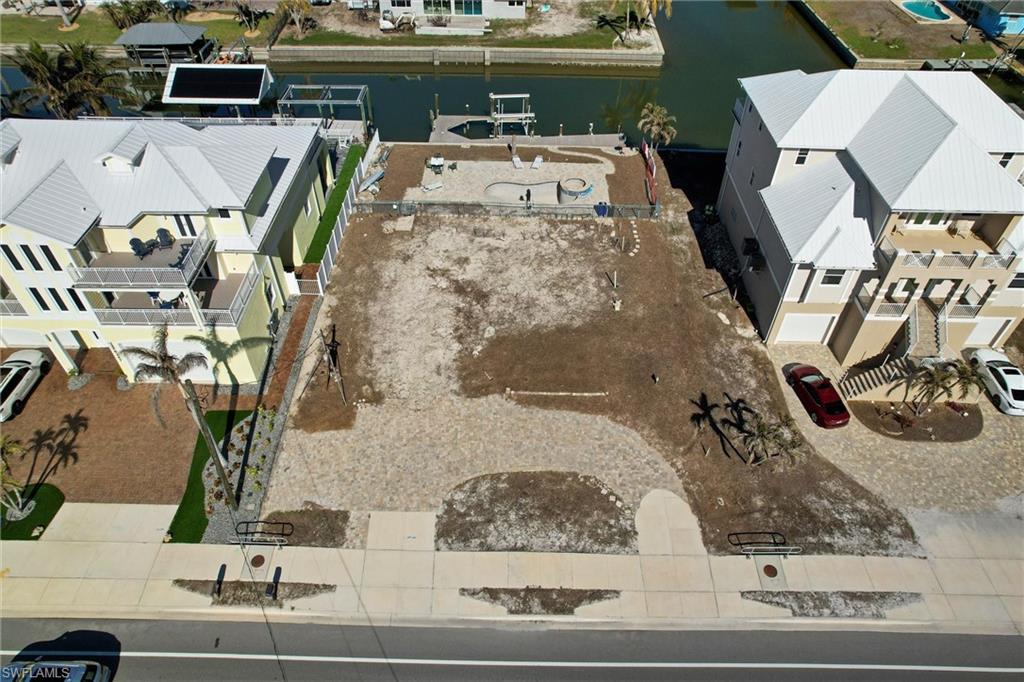 LAGUNA SHORES - Land