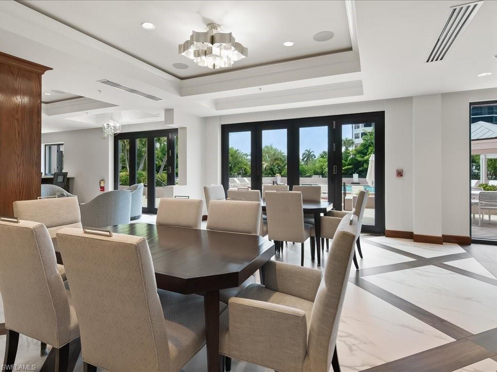 DORCHESTER - Residential