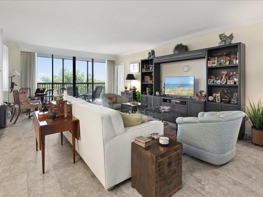 DORCHESTER - Residential