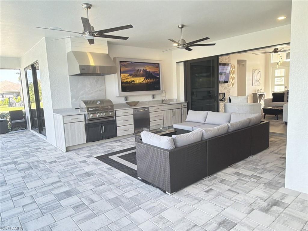 YACHT CLUB - Residential