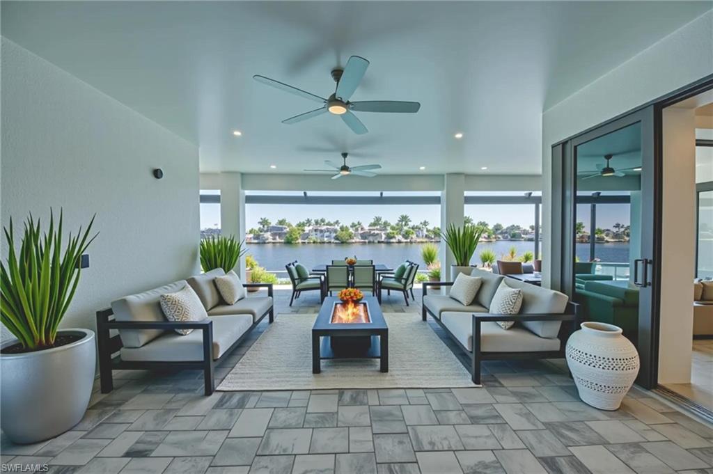 YACHT CLUB - Residential