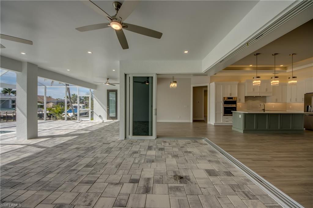 YACHT CLUB - Residential