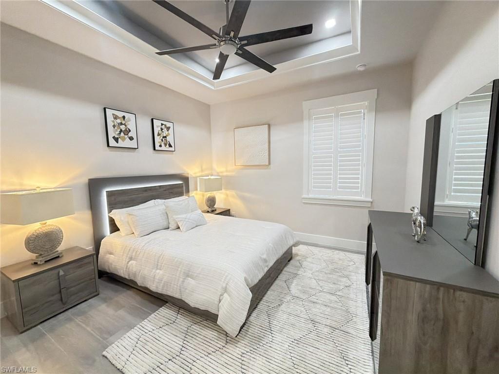 YACHT CLUB - Residential