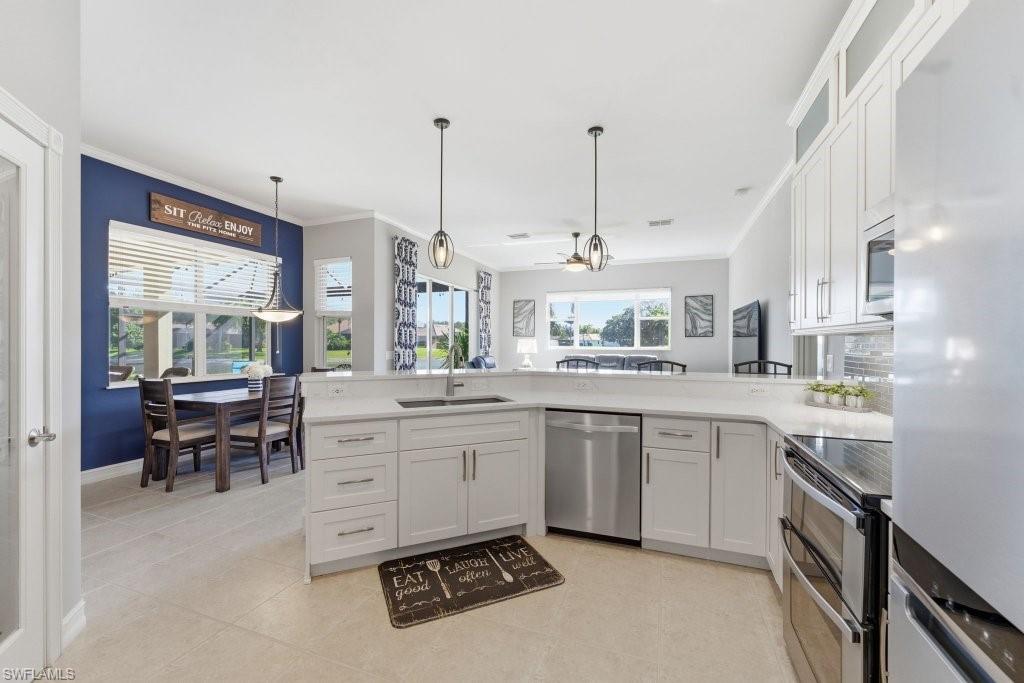 WALDEN LAKES - Residential