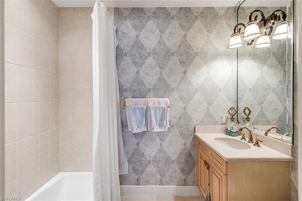 AVELLINO ISLES - Residential