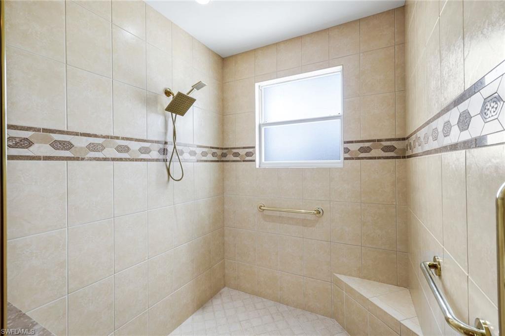 AVELLINO ISLES - Residential