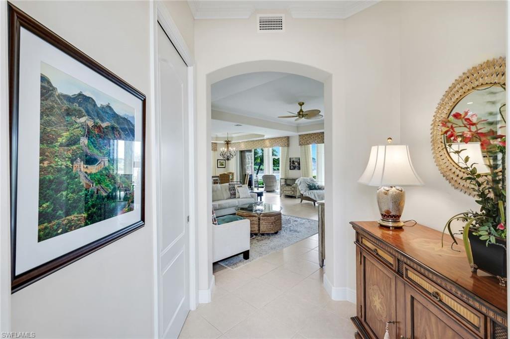 554 Avellino Isles CIR 101