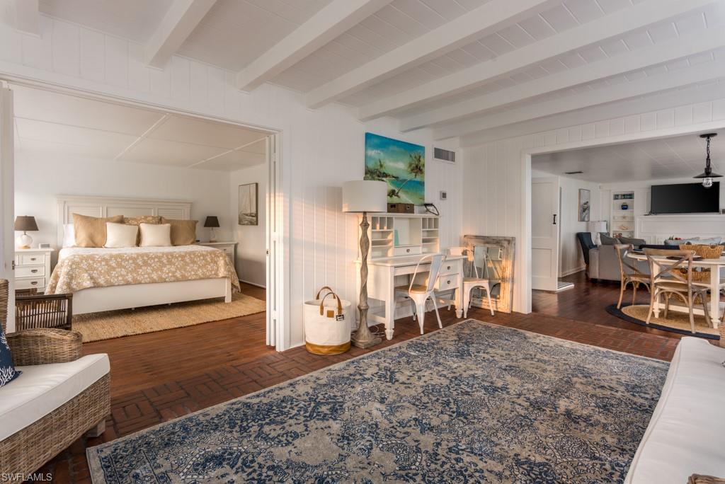 OLDE NAPLES - Residential