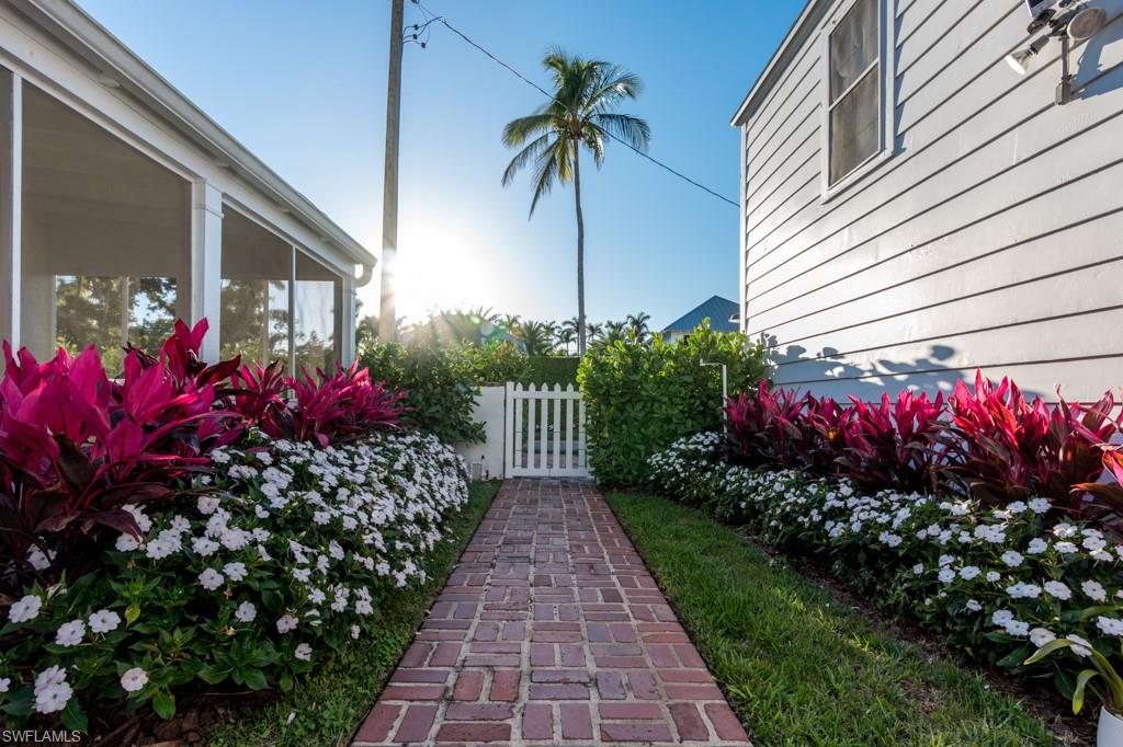 OLDE NAPLES - Residential