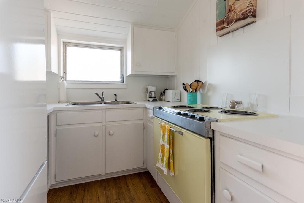 OLDE NAPLES - Residential