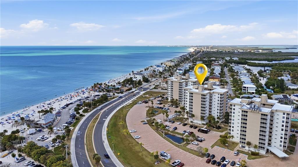 BEACH AND TENNIS CLUB - Residential