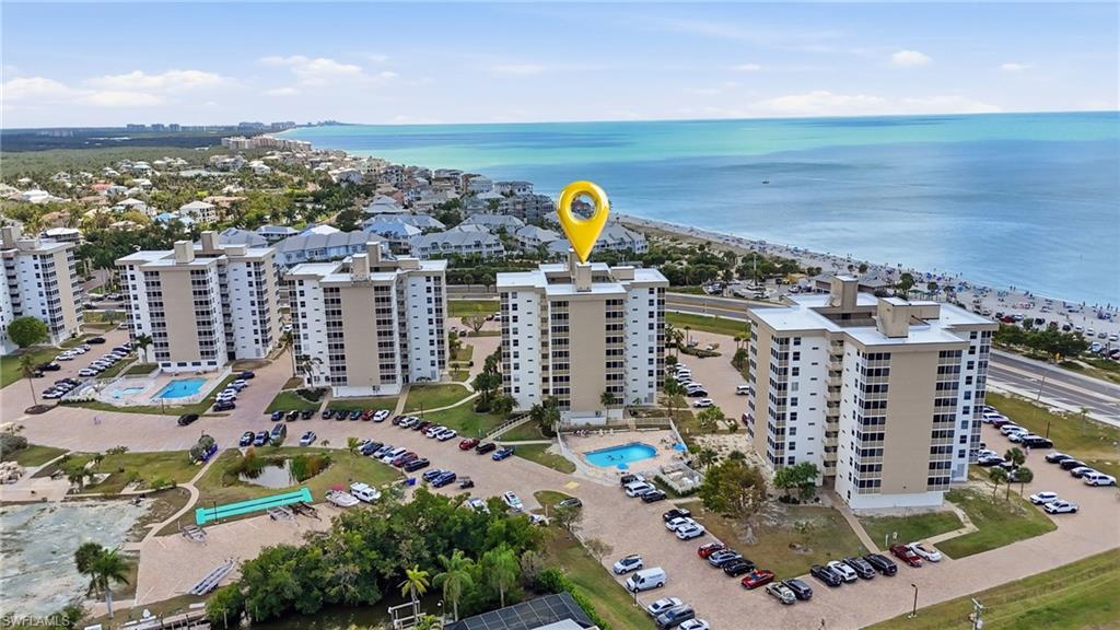 BEACH AND TENNIS CLUB - Residential