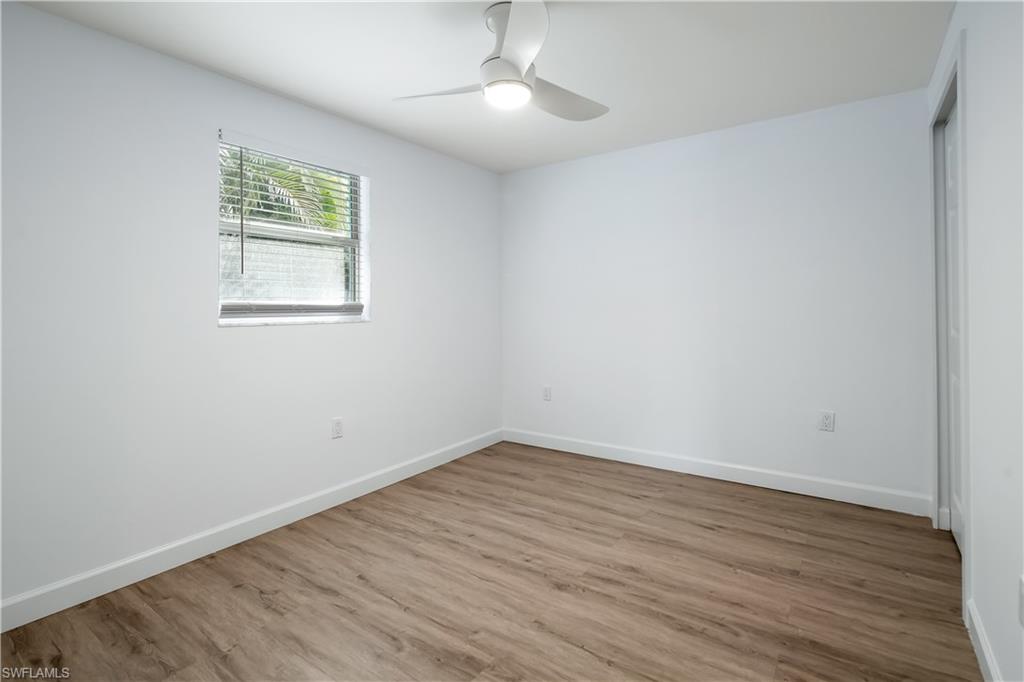 NAPLES PARK - Residential