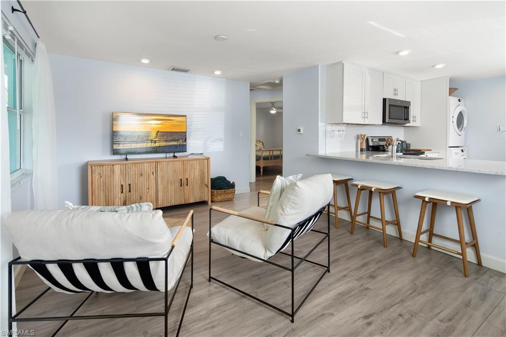 NAPLES PARK - Residential