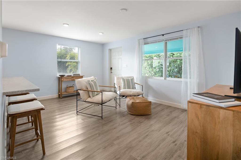 NAPLES PARK - Residential