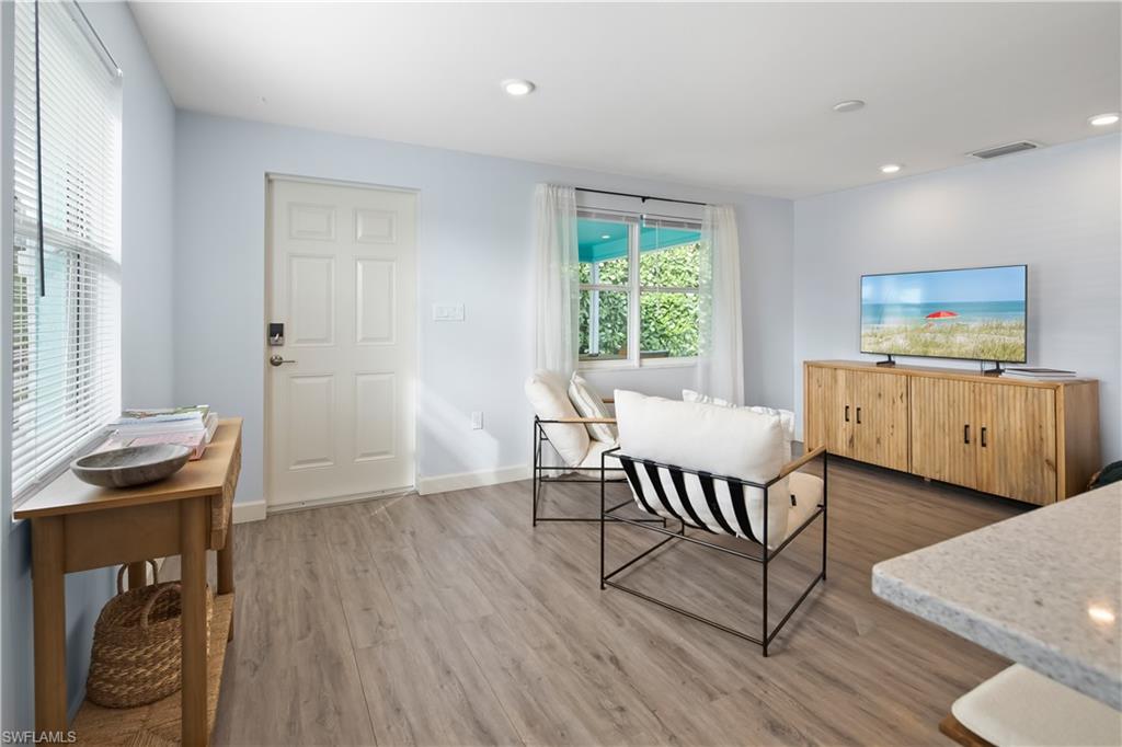 NAPLES PARK - Residential