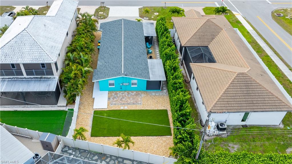 NAPLES PARK - Residential