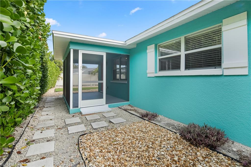 NAPLES PARK - Residential