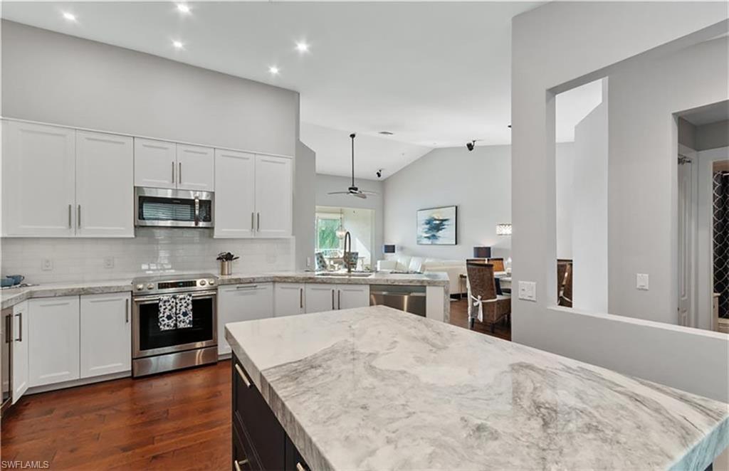 SUNSET STREAM - Residential Lease