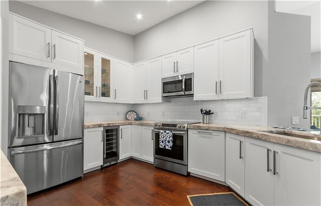 SUNSET STREAM - Residential Lease