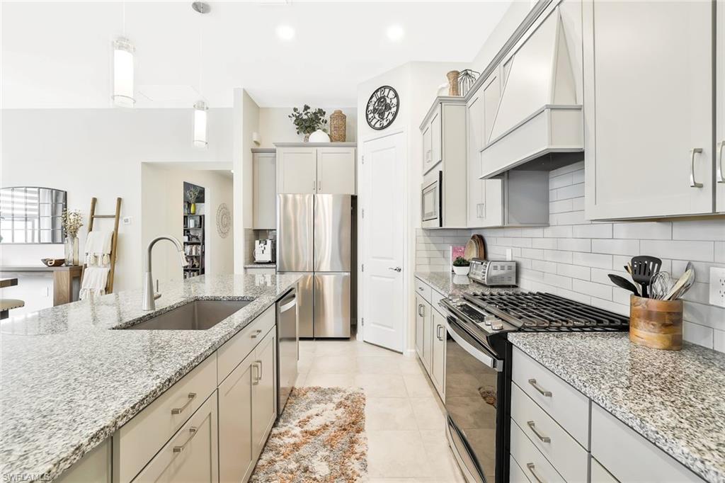 GREYHAWK AT GOLF CLUB OF THE EVERGLADES - Residential