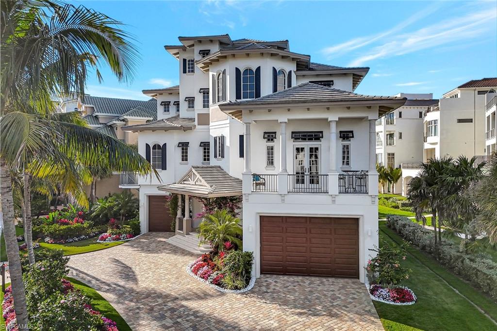 BAREFOOT BEACH - Residential