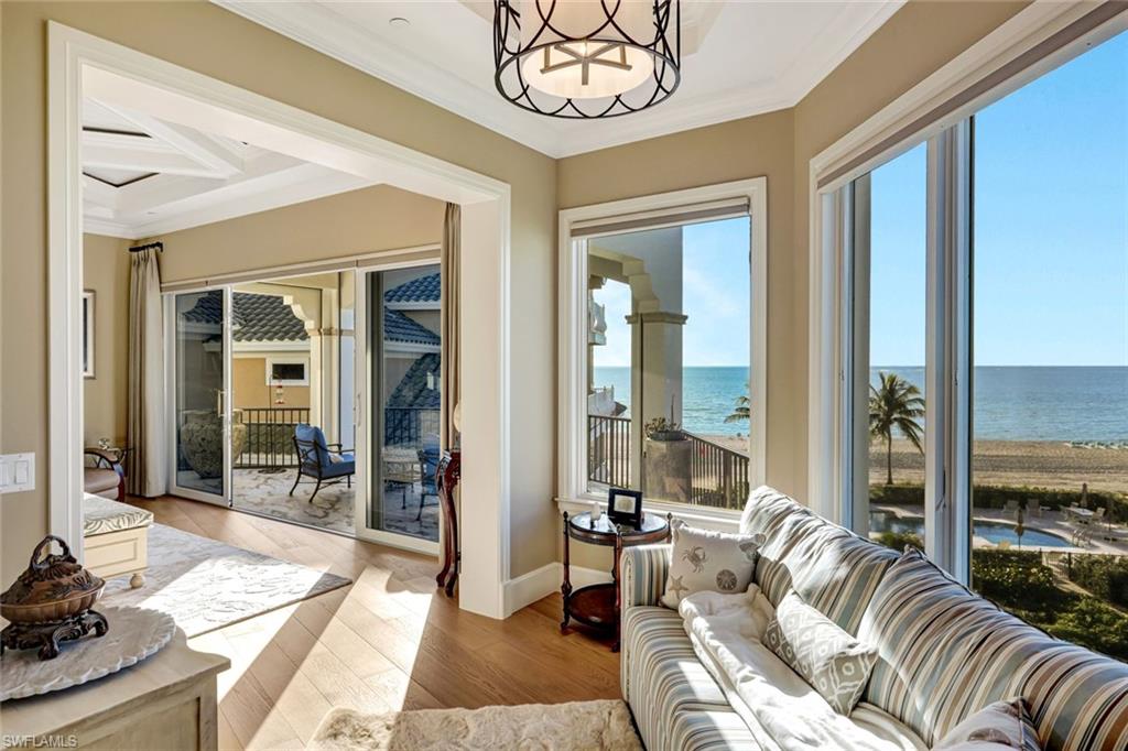 BAREFOOT BEACH - Residential