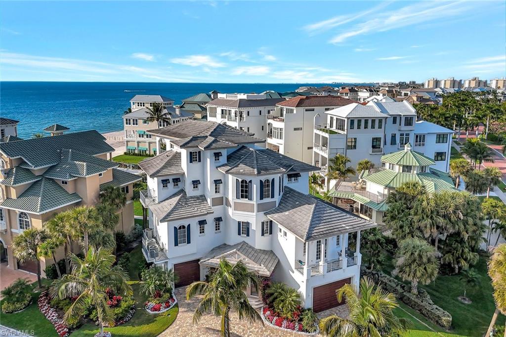 BAREFOOT BEACH - Residential