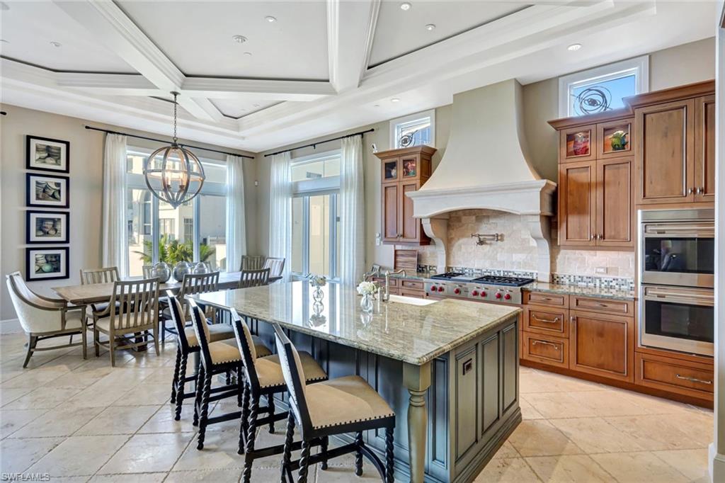 BAREFOOT BEACH - Residential