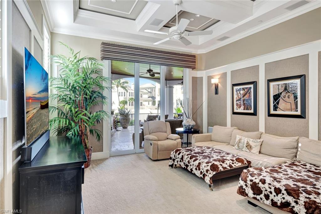 BAREFOOT BEACH - Residential