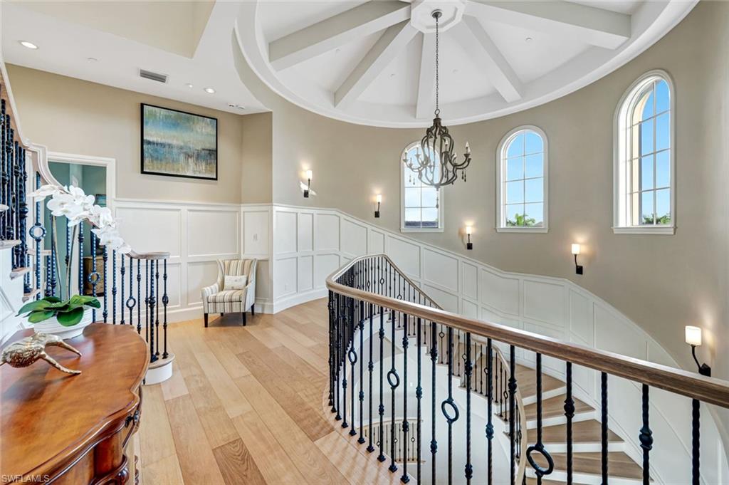 BAREFOOT BEACH - Residential