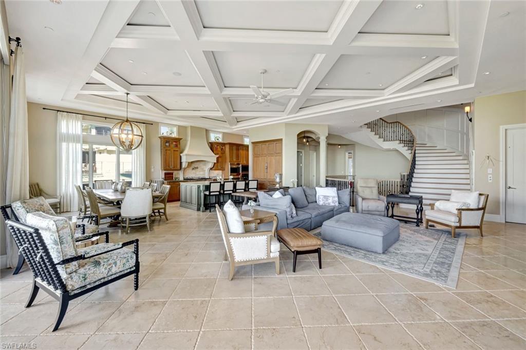 BAREFOOT BEACH - Residential