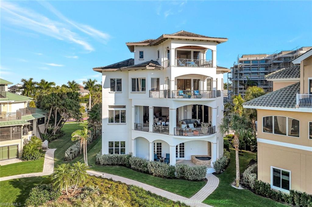 BAREFOOT BEACH - Residential