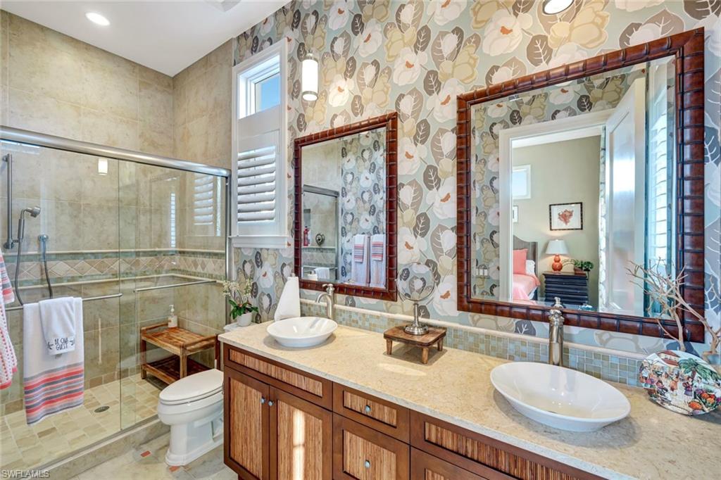 BAREFOOT BEACH - Residential