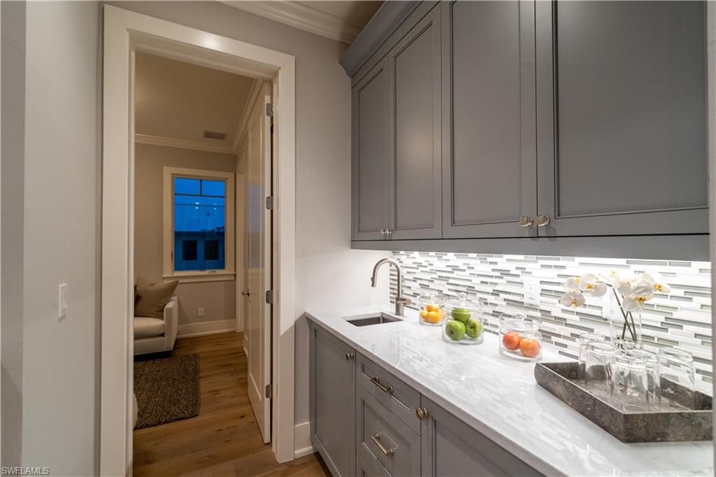 OLDE NAPLES - Residential