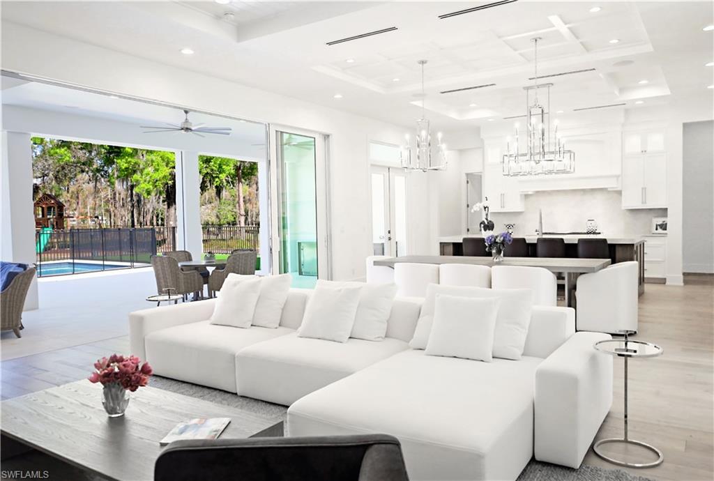 LIVINGSTON WOODS - Residential