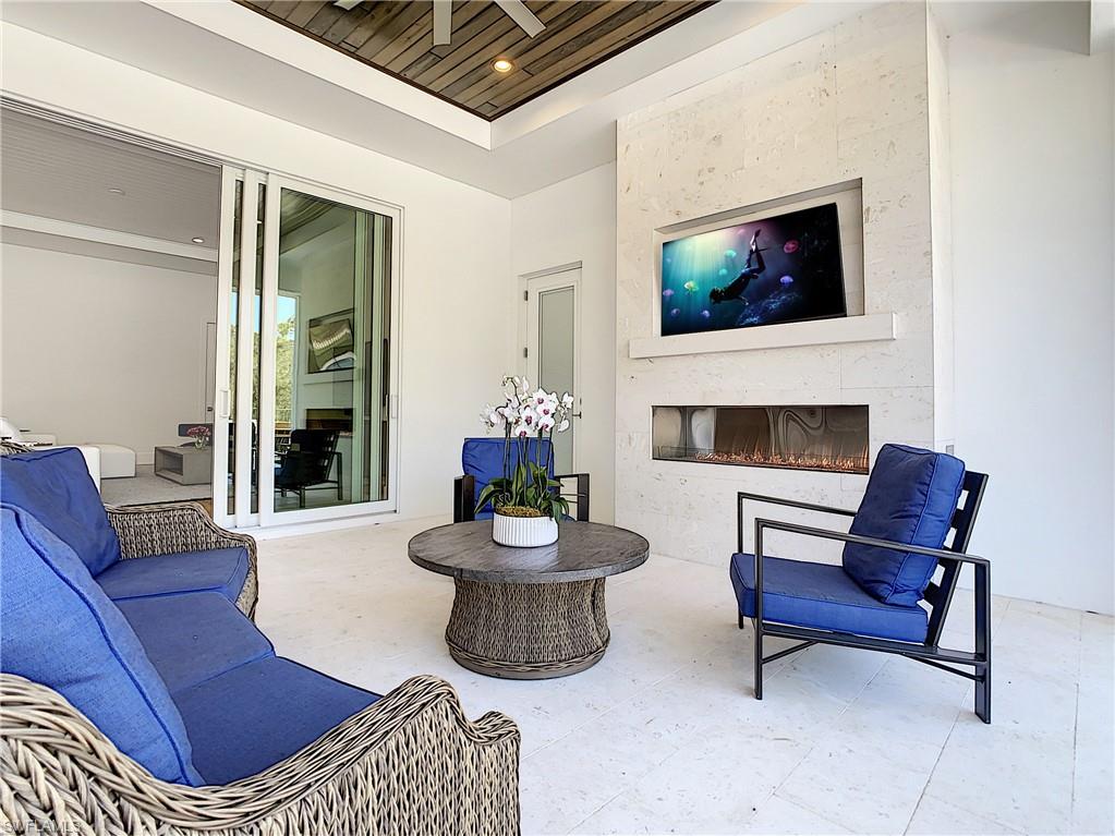 LIVINGSTON WOODS - Residential