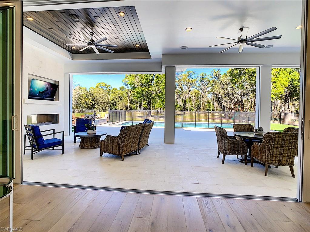 LIVINGSTON WOODS - Residential