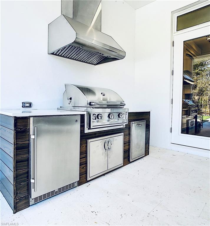 LIVINGSTON WOODS - Residential